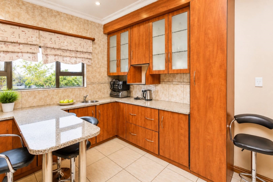 4 Bedroom Property for Sale in Kosmos Ridge North West